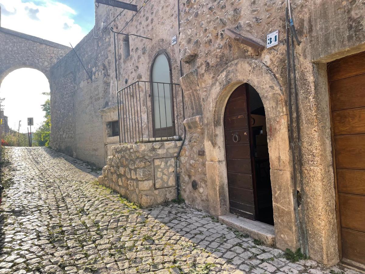 Terra Della Baronia Villa Santo Stefano Di Sessanio Bagian luar foto